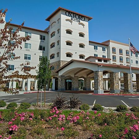 Oxford Suites Sonoma - Ронерт Парк Екстериор снимка